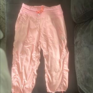 Women's Lululemon Peach Unlined Dance Studio Cropped Athletic Striped Pants Sz 4